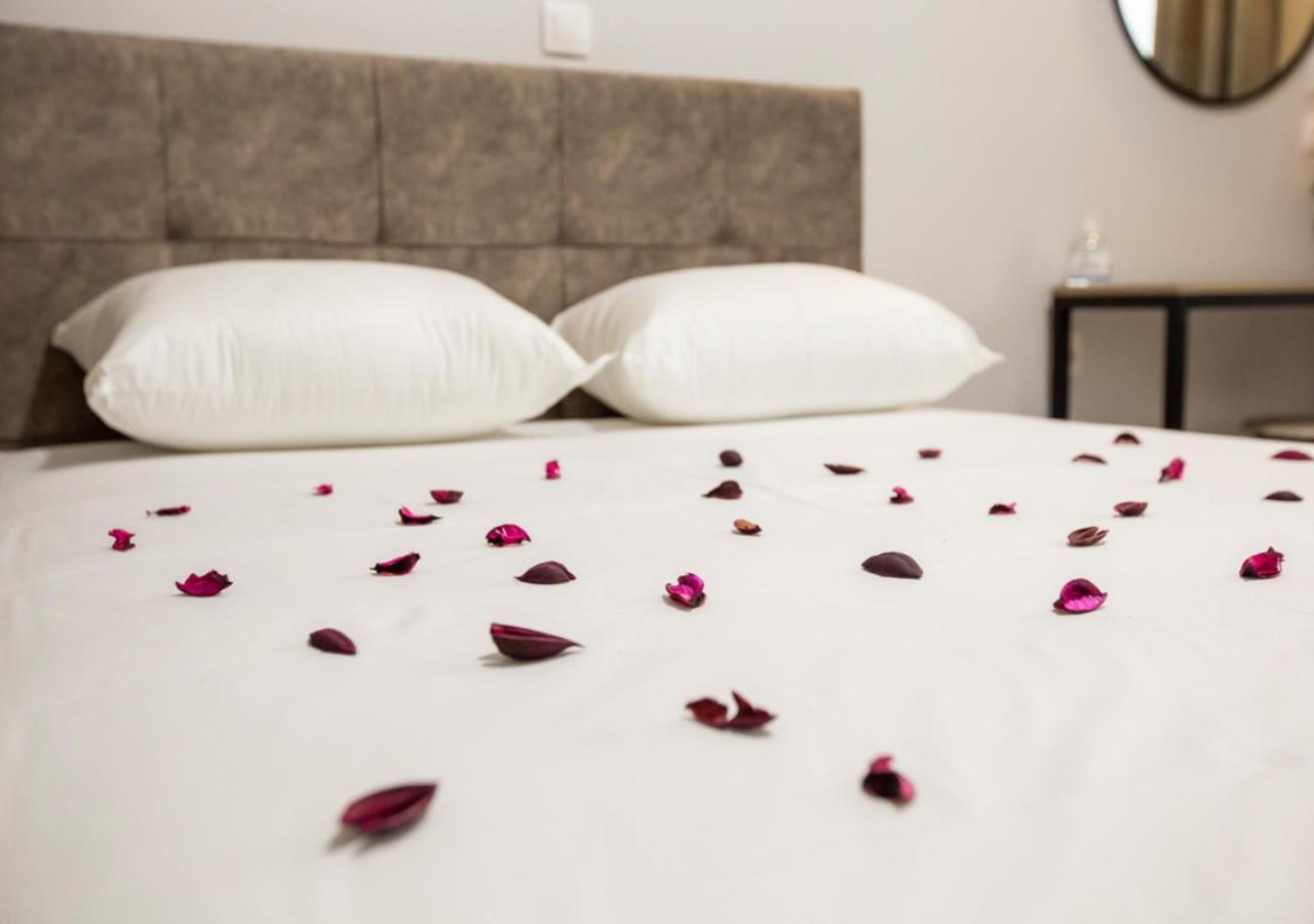 Artemida Suites Hanioti Ngoại thất bức ảnh