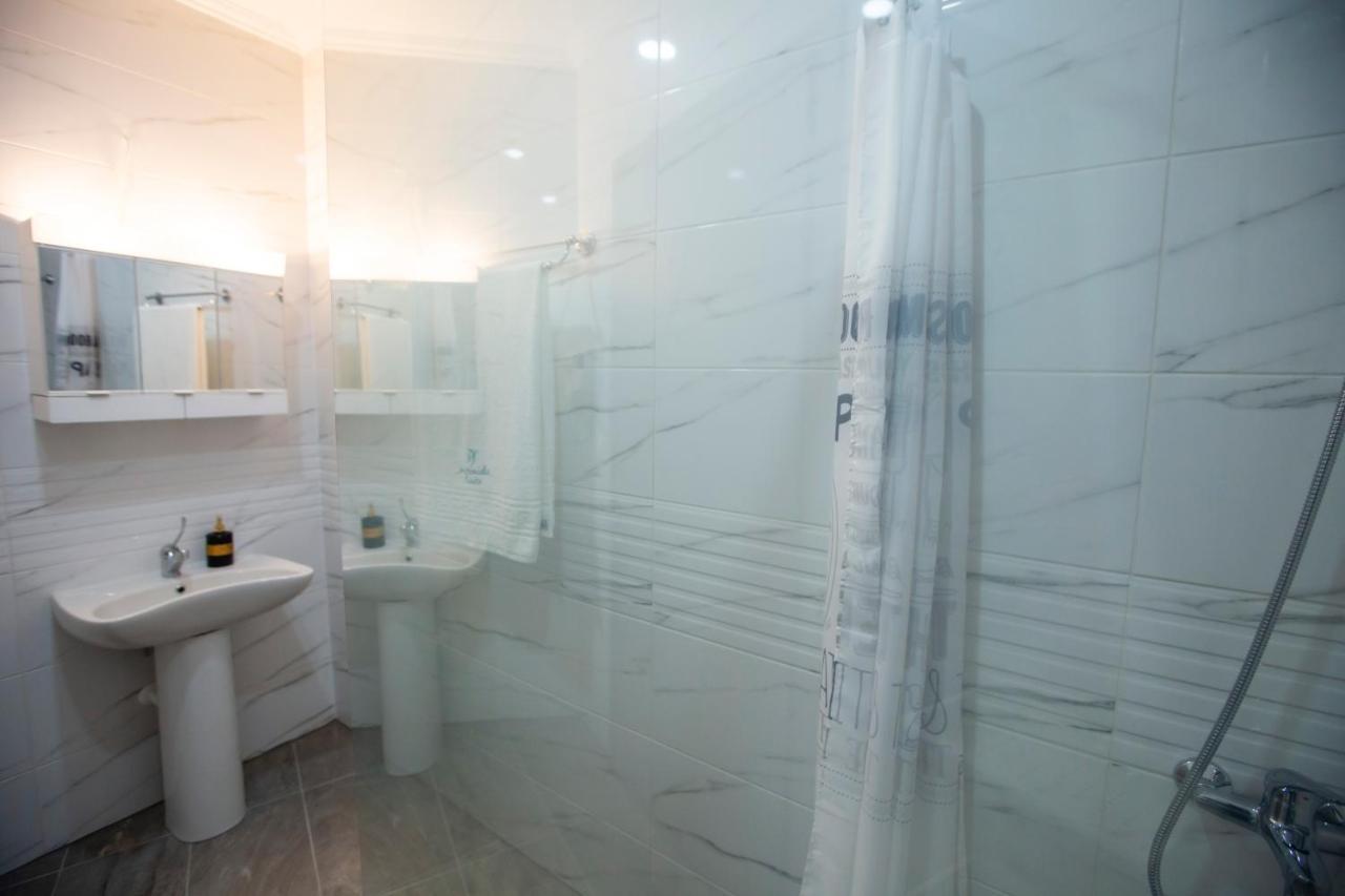 Artemida Suites Hanioti Ngoại thất bức ảnh